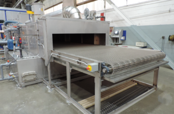 complete conveyor washer sysytem